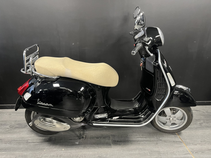 VESPA GTS 250 IE - ANNECY