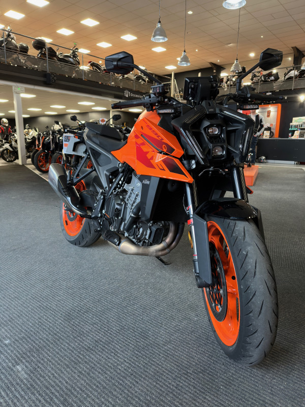 KTM 990 DUKE MEKANIK  ANNECY 