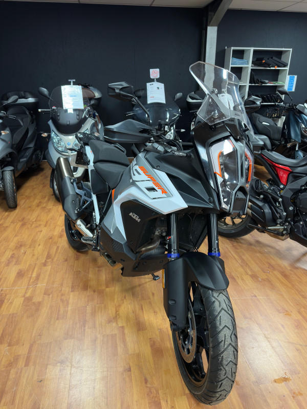 1290 SUPERDUKE GT KTM BES MOTOS  ALBI 