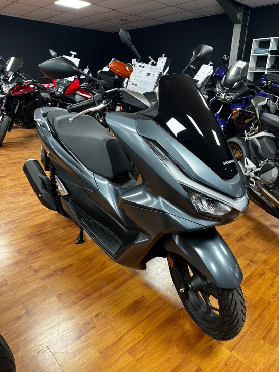 HONDA PCX 125 DX - ANNECY HONDA PCX 125 DX - ANNECY