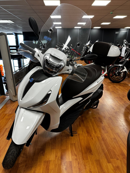 PIAGGIO BEVERLY 300 HPE - ANNECY