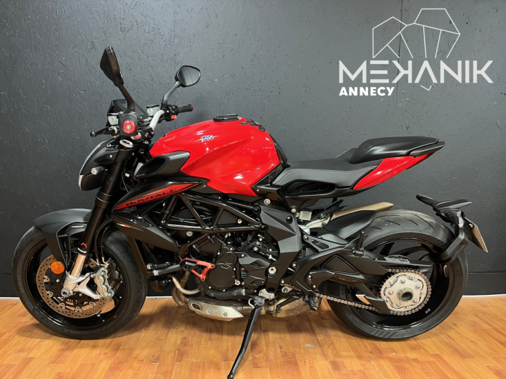 MV AGUSTA BRUTALE 800 - ANNECY