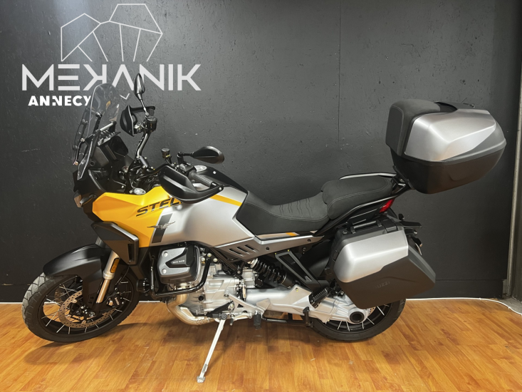 moto guzzi stelvio - ANNECY