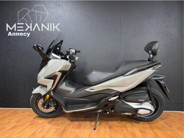 Honda Forza 350 - ANNECY